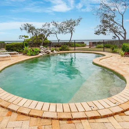 Private Beach House For Your Perfect Family Holiday Beachmere Exterior photo